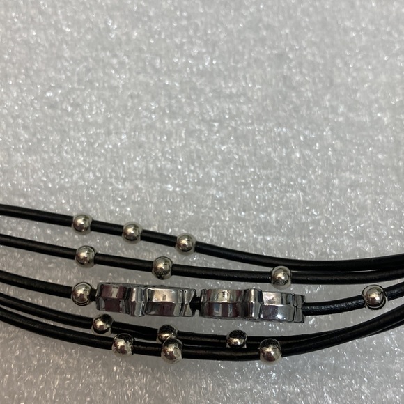 NWOT - BLACK WRAP LEATHER STRAP HAMSA BRACELET WITH MAGNETIC CLOSURE - Picture 11 of 12